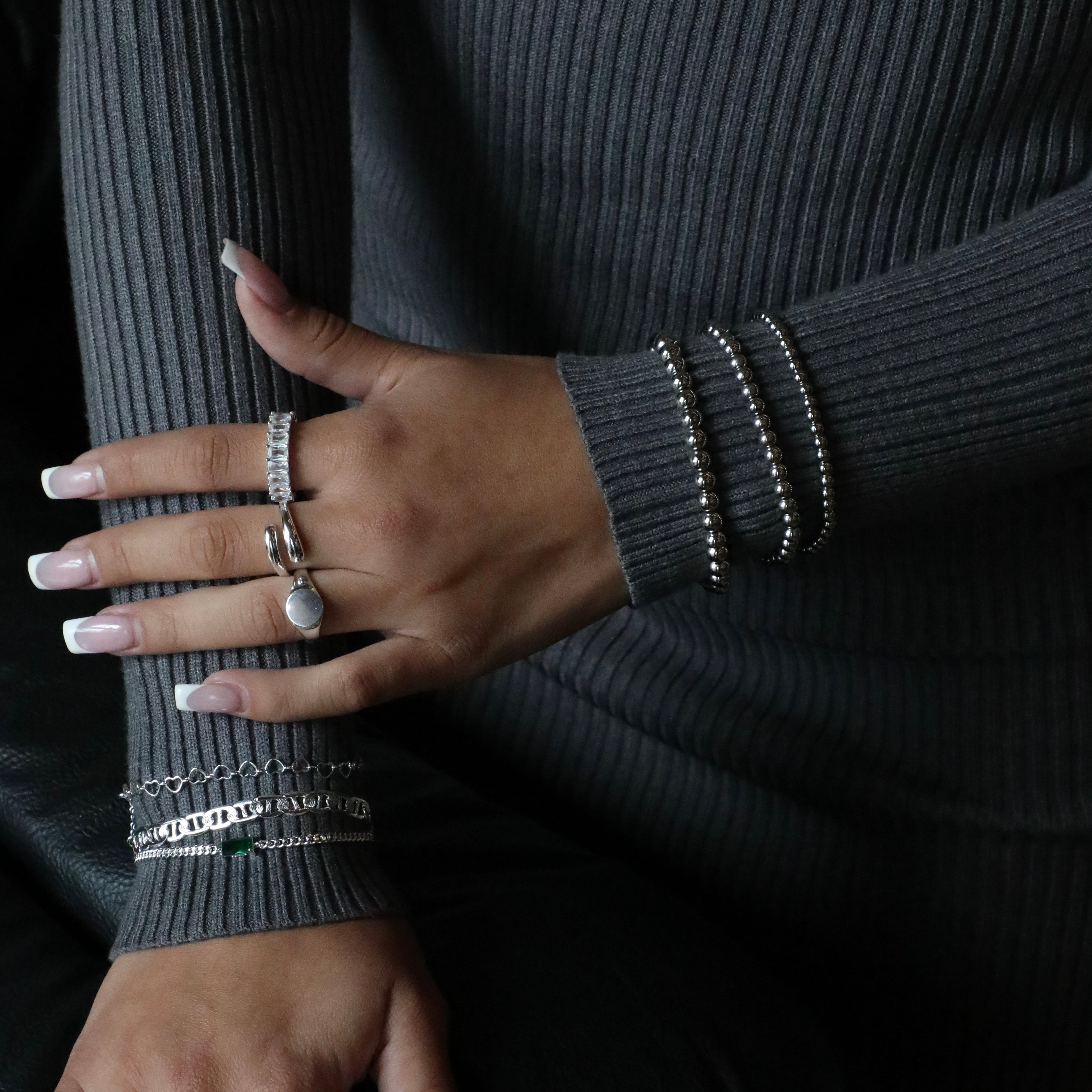 Bracelets with Discreet Elegance