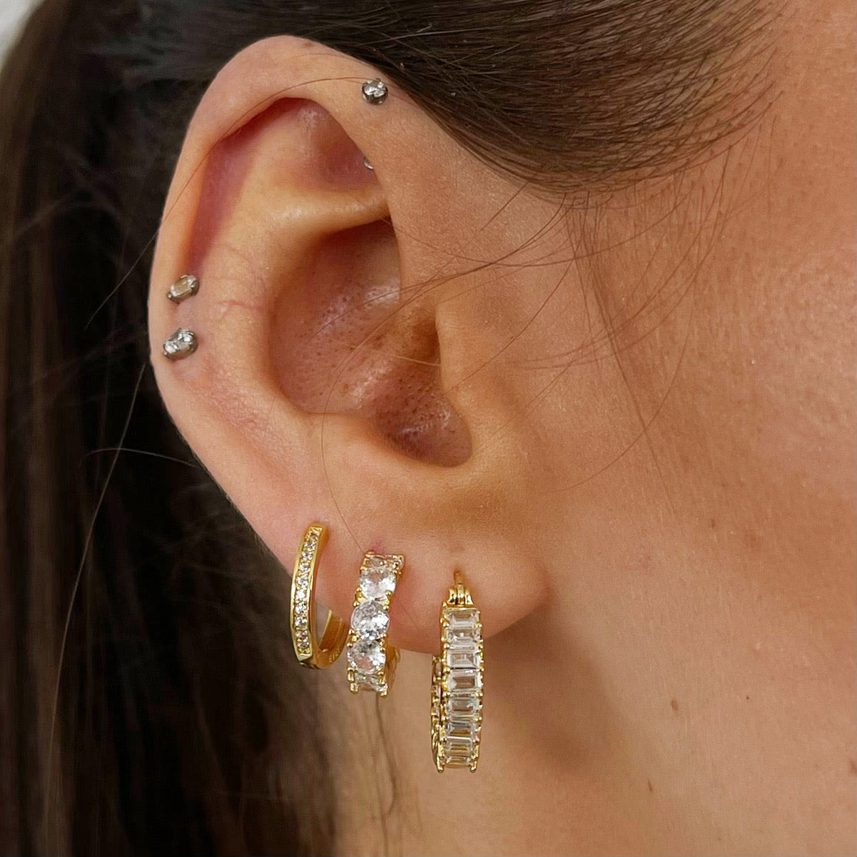 Hoop Earring with Zirconias