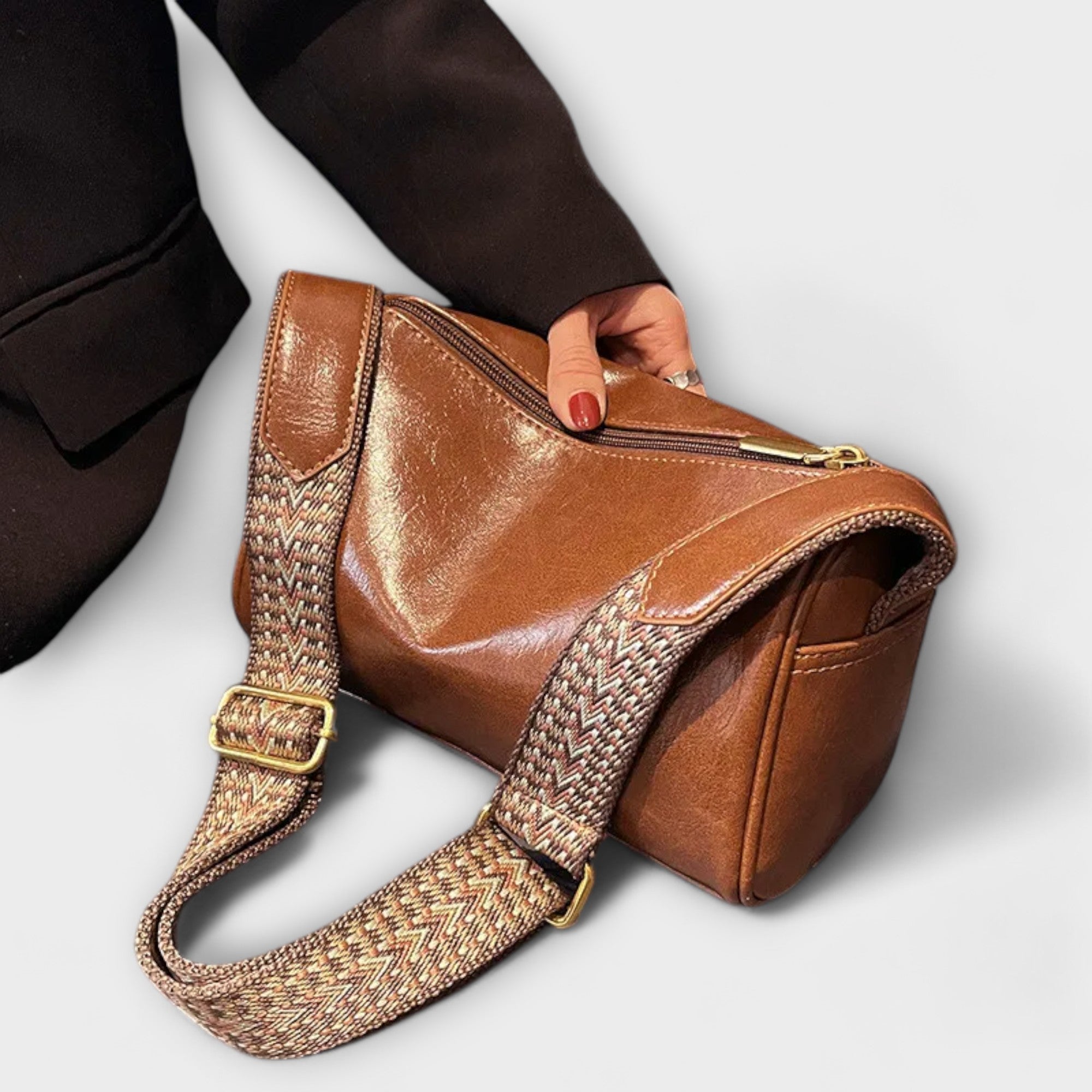 Orah | Vintage Crossbody Bag